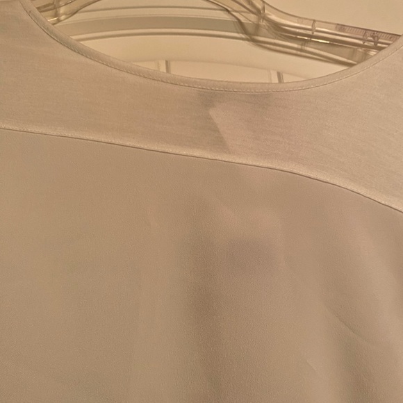 New Neiman Marcus Short Sleeve Blouse - Picture 4 of 8